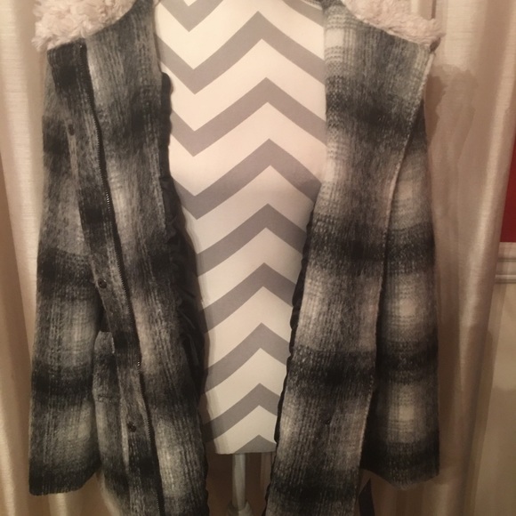 Unique Madden Girl Coat | Size XL - Picture 7 of 16